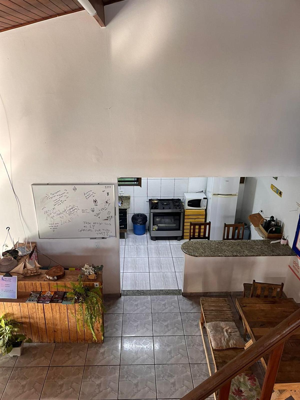 Kambô Surf House Hostel Ubatuba Ngoại thất bức ảnh