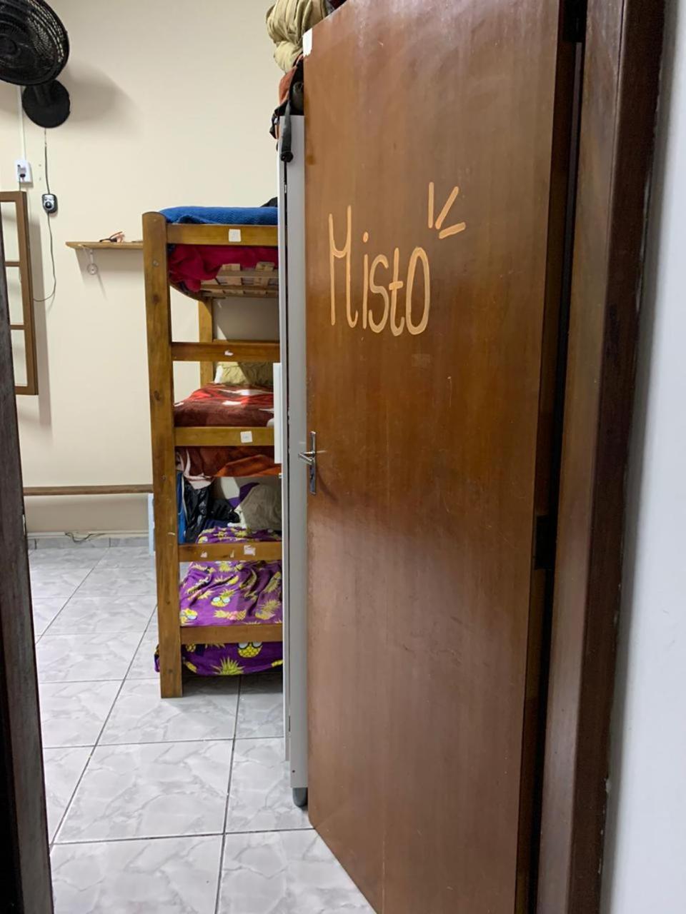 Kambô Surf House Hostel Ubatuba Ngoại thất bức ảnh