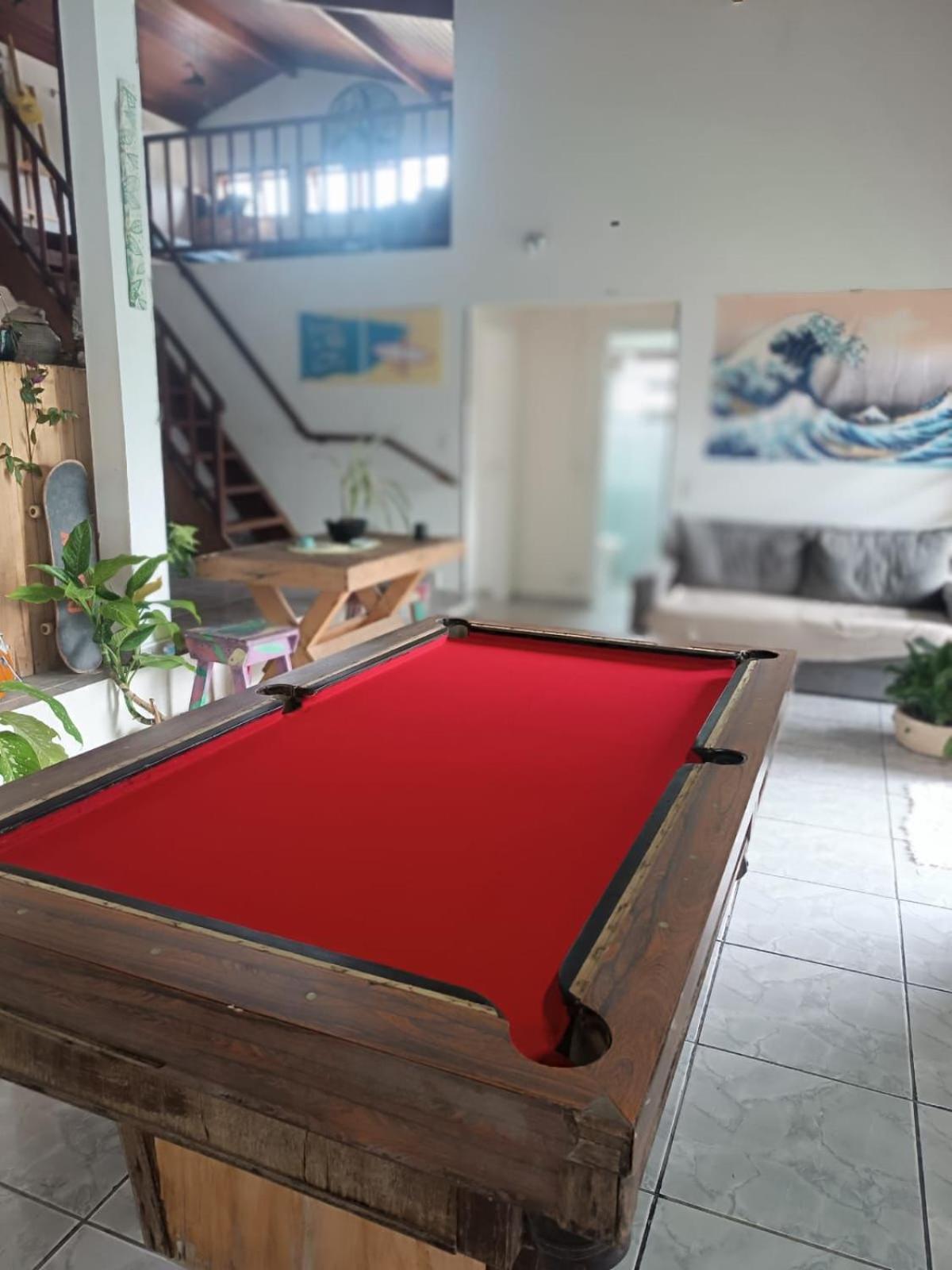 Kambô Surf House Hostel Ubatuba Ngoại thất bức ảnh