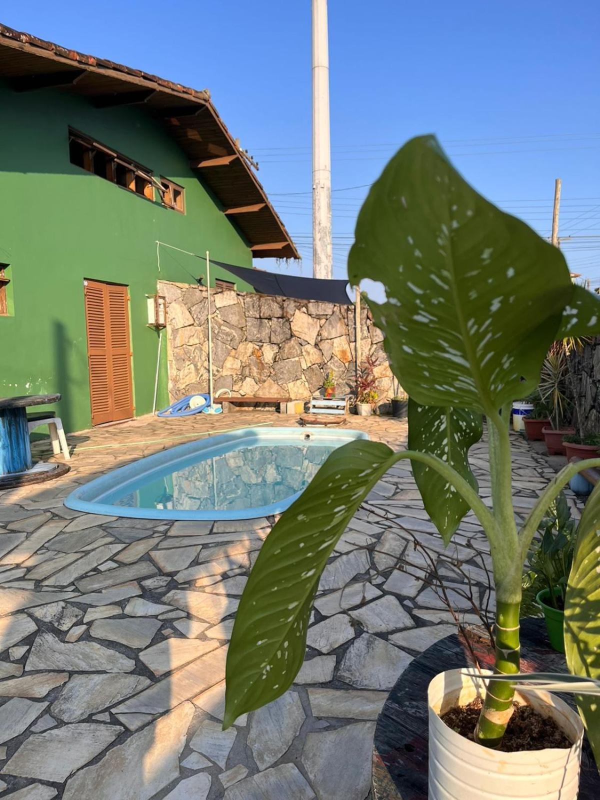 Kambô Surf House Hostel Ubatuba Ngoại thất bức ảnh