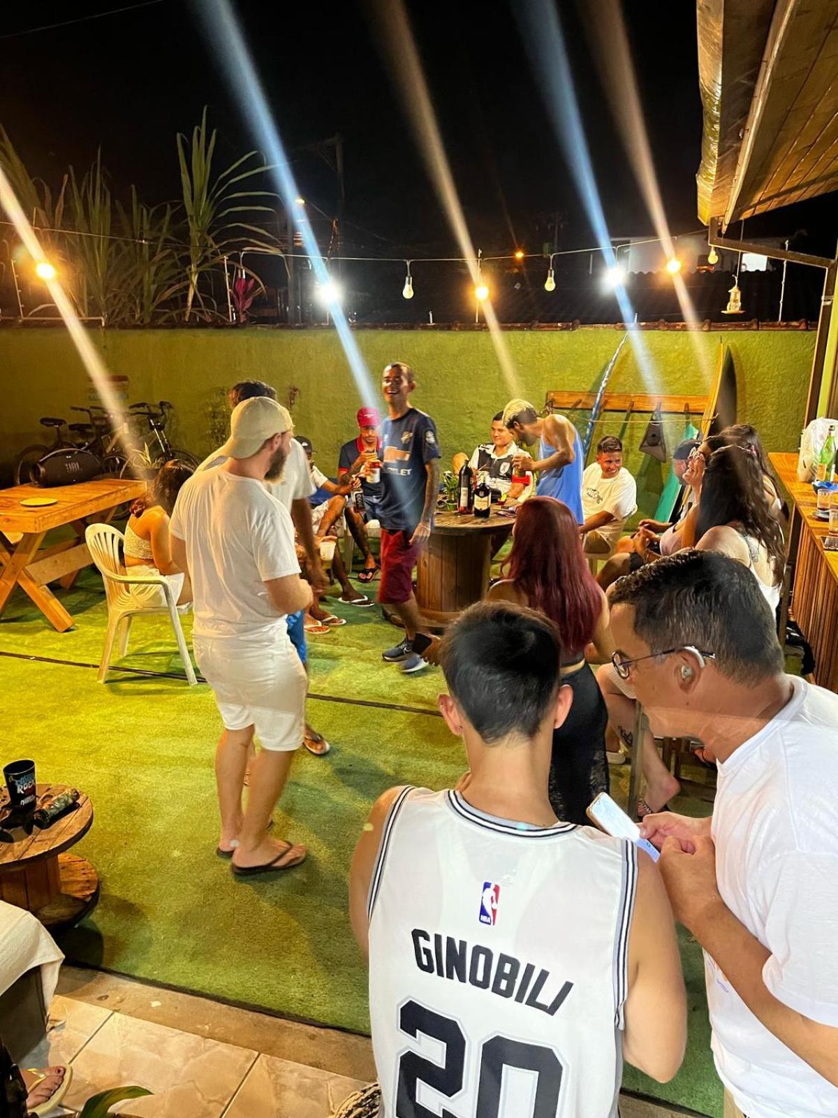 Kambô Surf House Hostel Ubatuba Ngoại thất bức ảnh